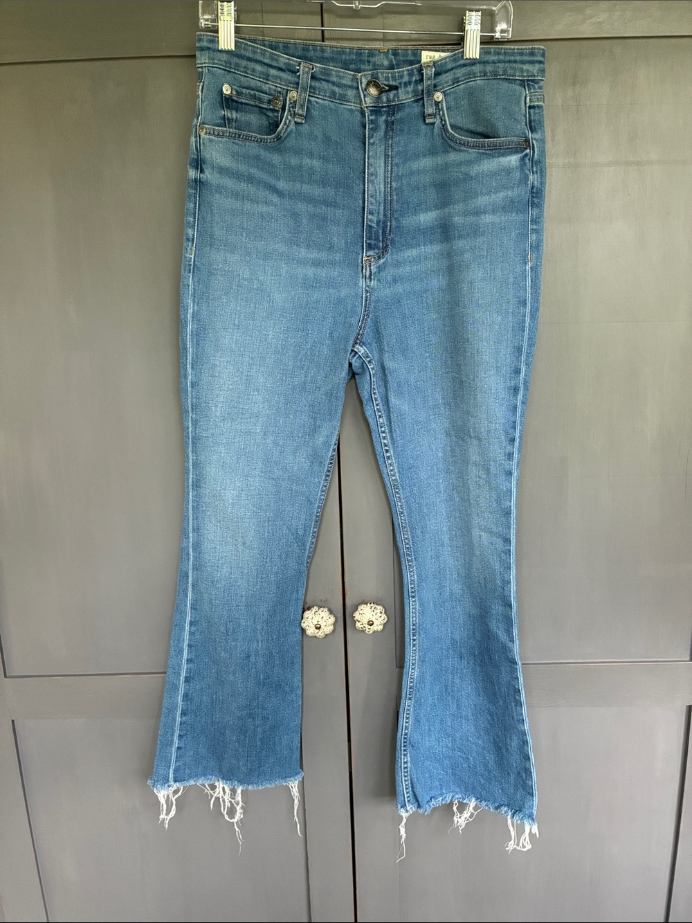 Rag & Bone 29 Mid Wash Blue Women’s Flare Jeans with Frayed Hem